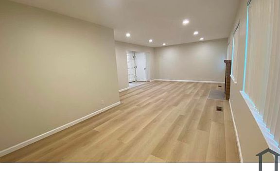3rd image of 1351 Coniston Ct