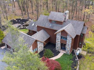 9 Wyndham Hill Dr, Reading, PA 19606