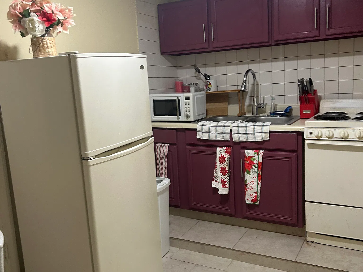 Studio, 250 sqft, $800 — Photo 3
