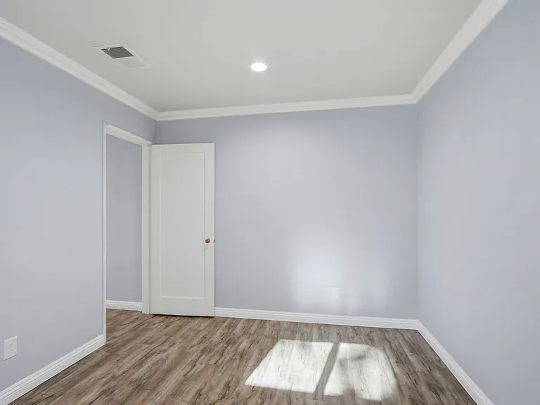 12610 Paseo Flores — Photo 14