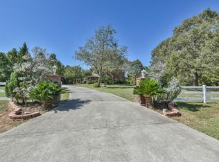 8720 Grand Lake Estates Dr, Montgomery, TX 77316