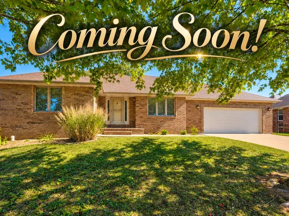 5126 S Sterling Court, Springfield, MO 65810
