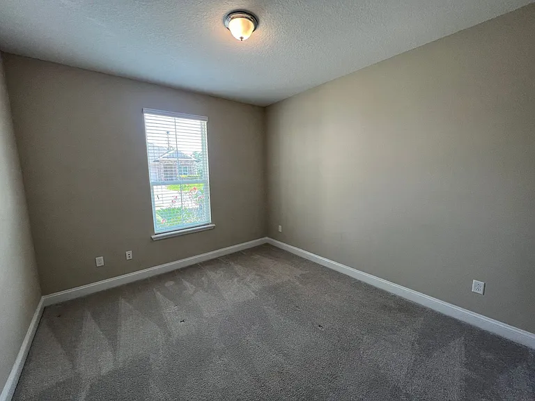 10804 John Randolph Dr — Photo 17