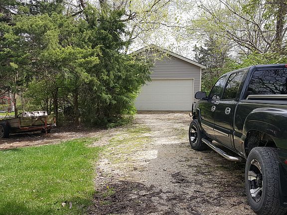 24'x35' detached garage/shop