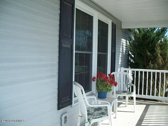2nd image of 15 Tomcavage Ln