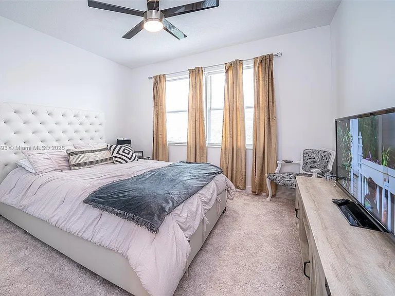 4230 Rosa Dr — Photo 38