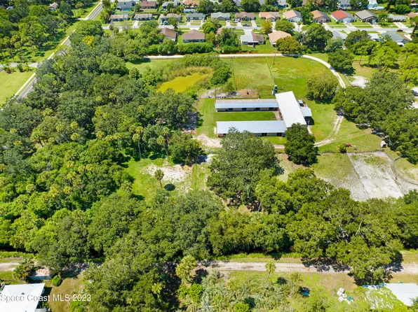 2150 Lake Dr, Cocoa, FL 32926