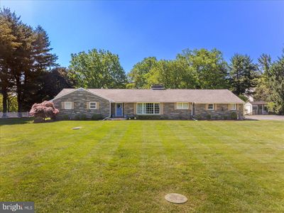 698 Featherbed Ln, Garnet Valley, PA, 19060