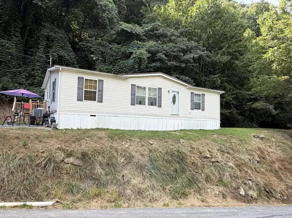1420 Poplar Grove Rd, Oakwood, VA 24631