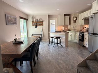 108 Mill St, Newell, IA 50568