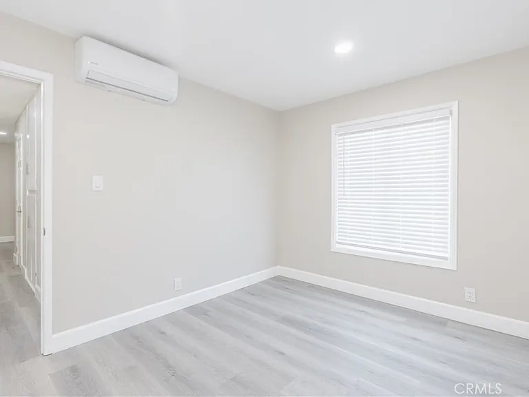 1344 W Vesta St — Photo 17