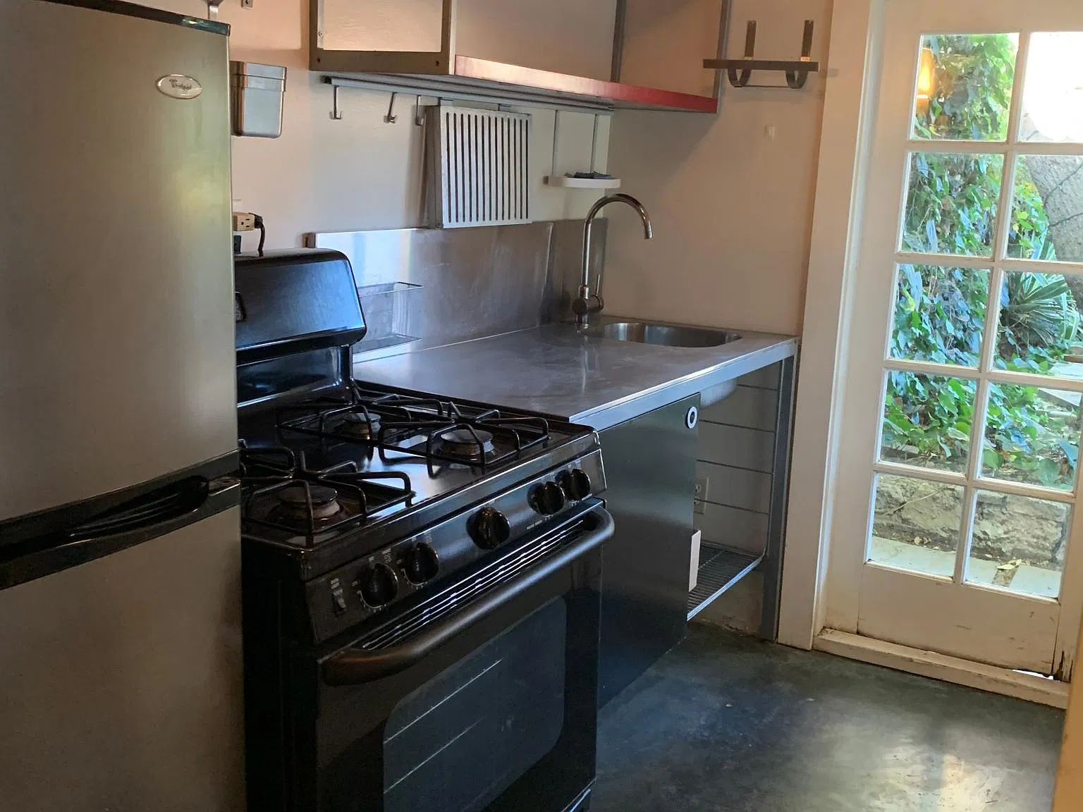1 bed, 500 sqft, $2,450 — Photo 2