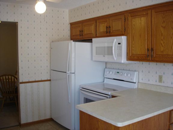 5th image of 4322 Buckingham Ct #1707