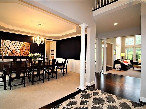5th image of 18 Tamarron Way