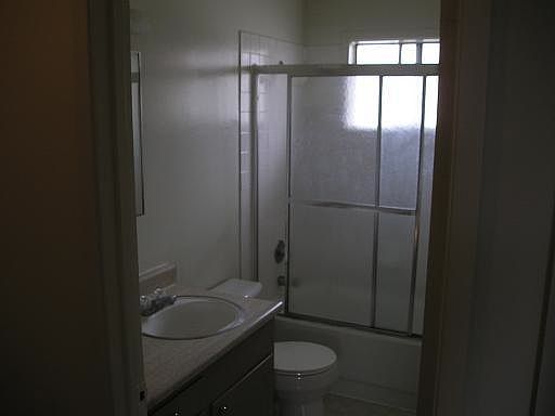 5th image of 518 Enos Way APT 4