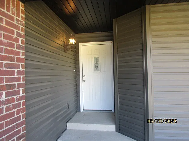 3 bed, 1575 sqft, $1,650 — Photo 2