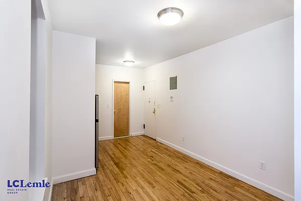 Rented by LC Lemle Real Estate Group | media 17