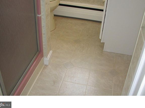 5th image of 130 Galen Ave