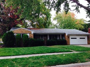 27520 Santa Ana Dr, Warren, MI 48093