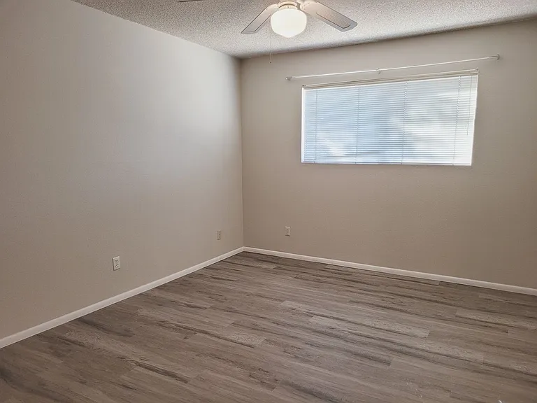 8425 E Crestwood Way — Photo 19