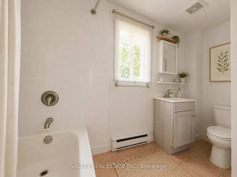 9 James St E — Photo 9