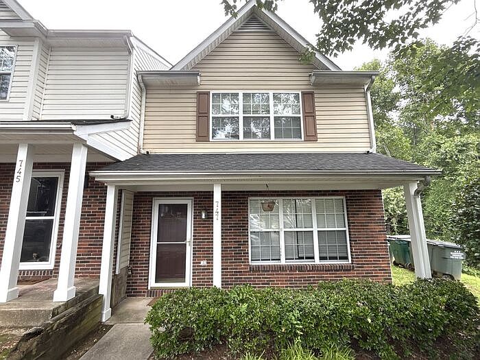 1st image of 747 Mountainwater Dr