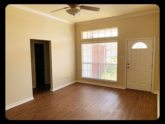 3rd image of 1717 Sully Ct