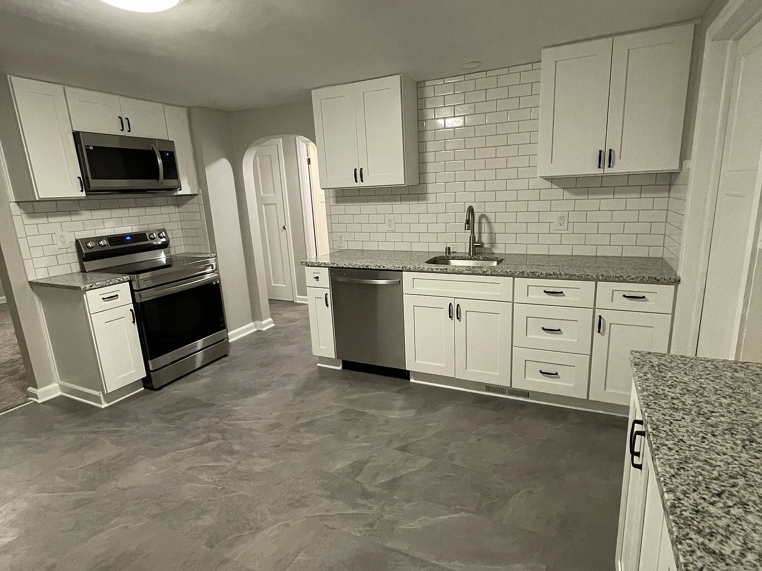 3940 E Edgerton Ave — Photo 2