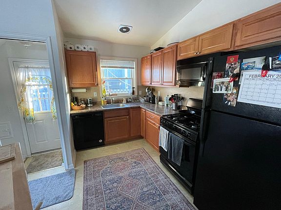 5th image of 32391 Loomis Dr