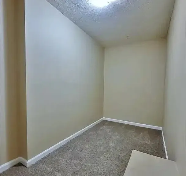 5532 Robmont Dr — Photo 34
