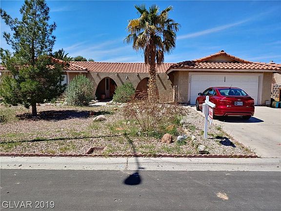 2nd image of 1339 Los Meadows Dr