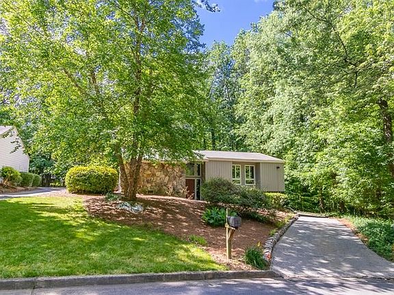 2nd image of 440 Taberwood Way