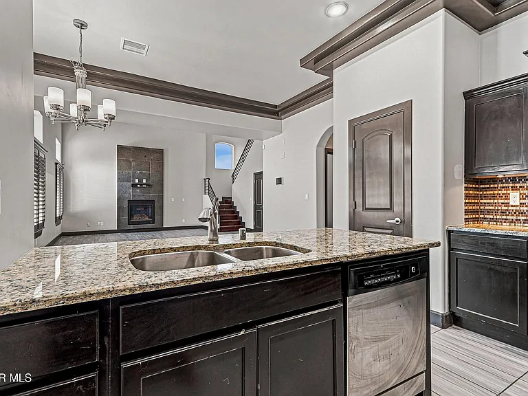 12744 Midland Ct — Photo 33