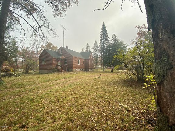 2nd image of 7053 S Geneva Ave