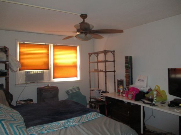 5th image of 482 Joralemon St APT C2