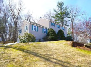 4 Solitaire Dr, Haverhill, MA 01830