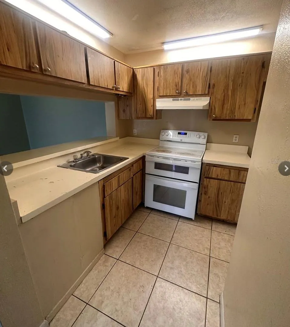 5213 Via Hacienda Circle Unit B308 Orlando, FL 32839 — Photo 4