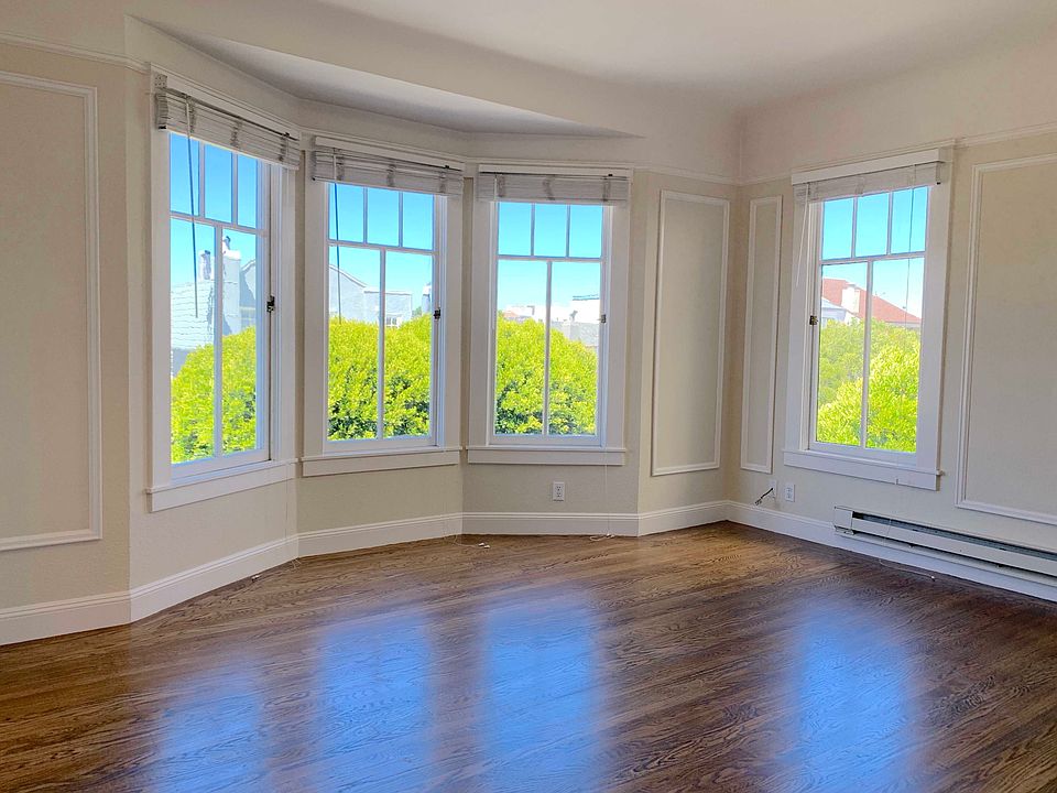 1st image of 2185 Bay St APT 14