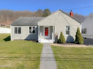 172 Raystown Rd, Everett, PA 15537
