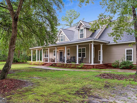 2nd image of 1194 Baileys Forrest Rd NE
