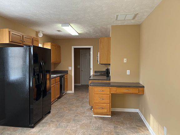 2nd image of 2027 Rankin Dr