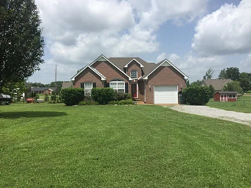 112 Irish Oaks Dr Photo 1