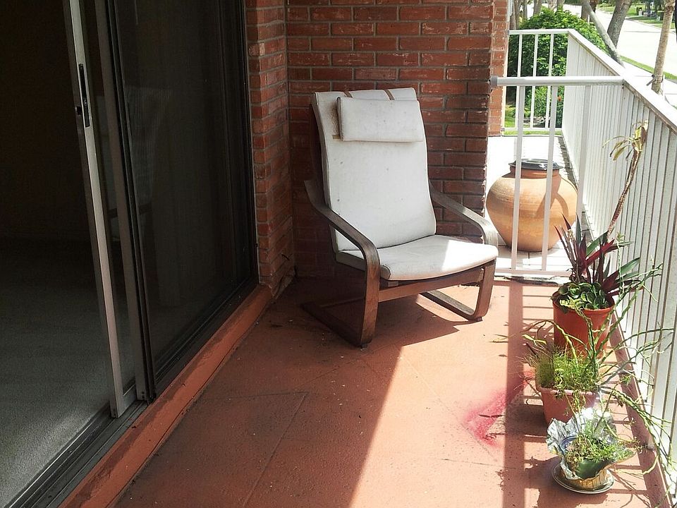 1st image of 4250 37th St S APT 6