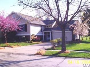 16740 N Fork Ridge Dr, Florissant, MO