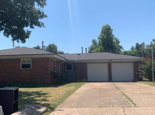 636 Kingston Pl, Yukon, OK 73099