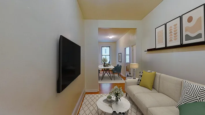 Rented by Bond New York | media 11