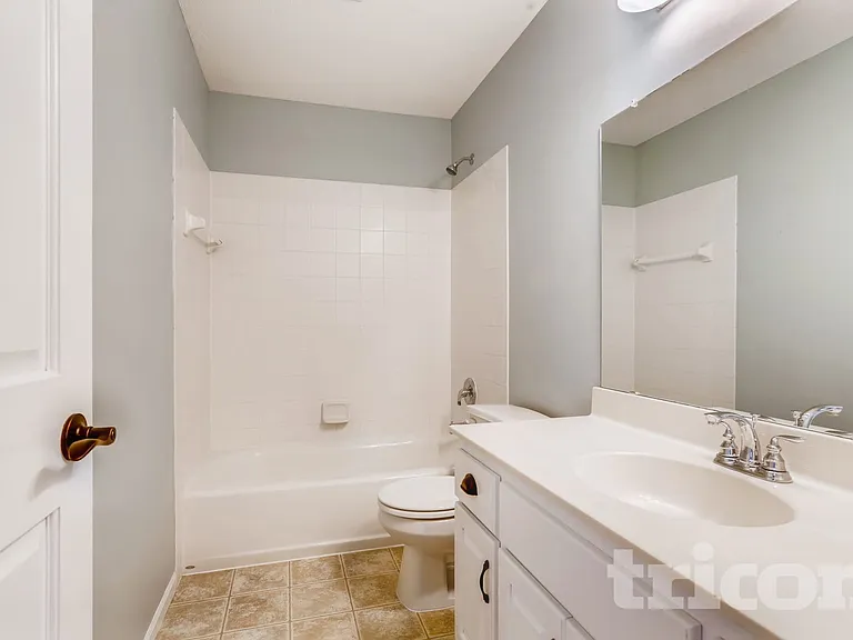 1259 Irvine Dr — Photo 14