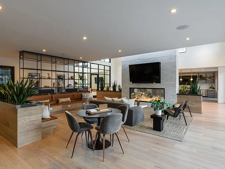 Sutter Green Apartments — Photo 15