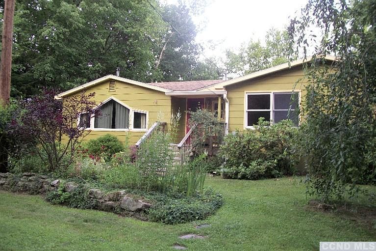 2nd image of 97 Island Dr
