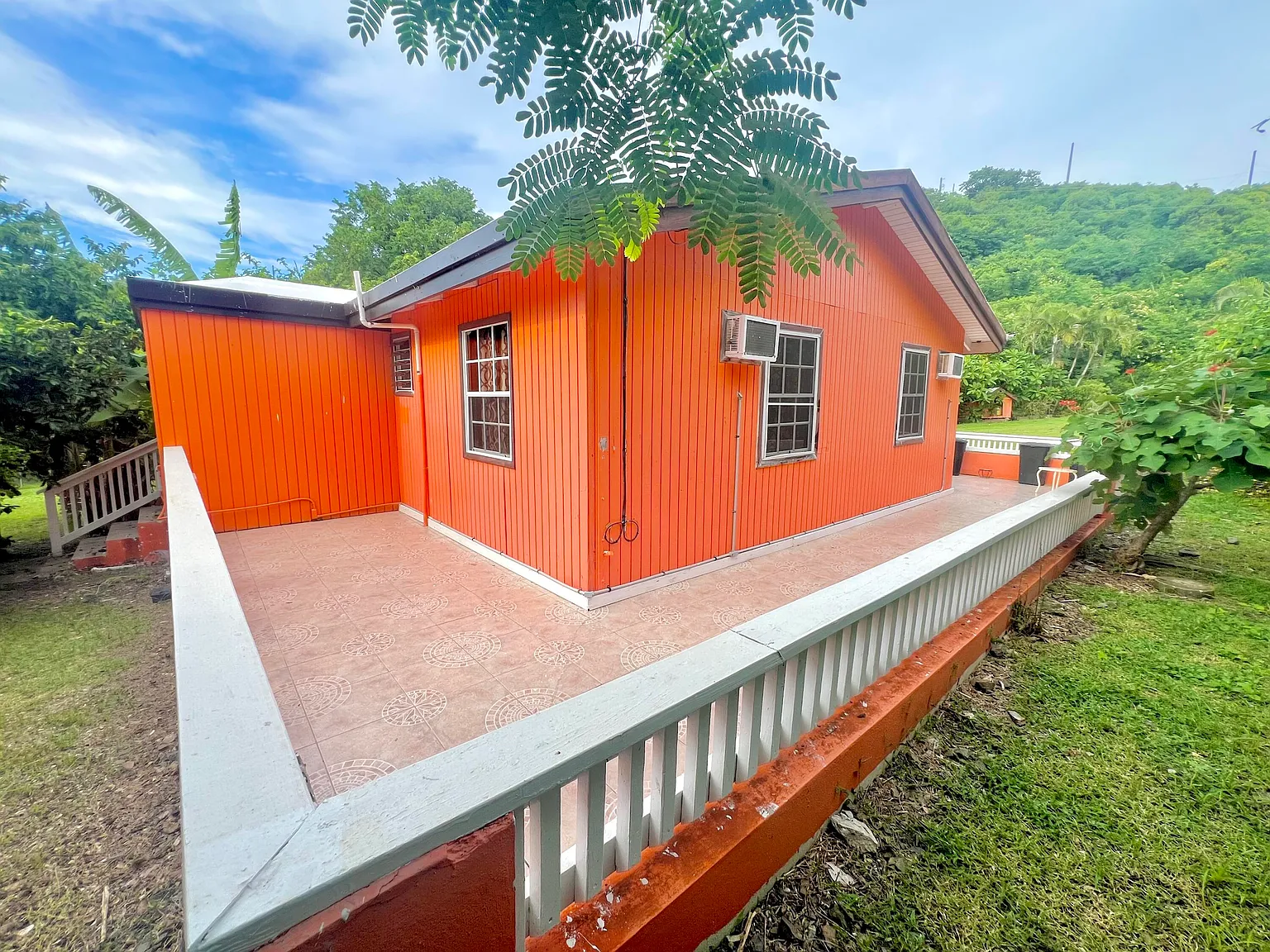 3 bed, $2,400 — Photo 3